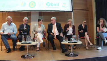 Teilnehmer der Podiumsdiskussion zum Tierschutz