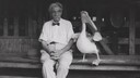 Albert Schweitzer und der Pelikan Parsifal.